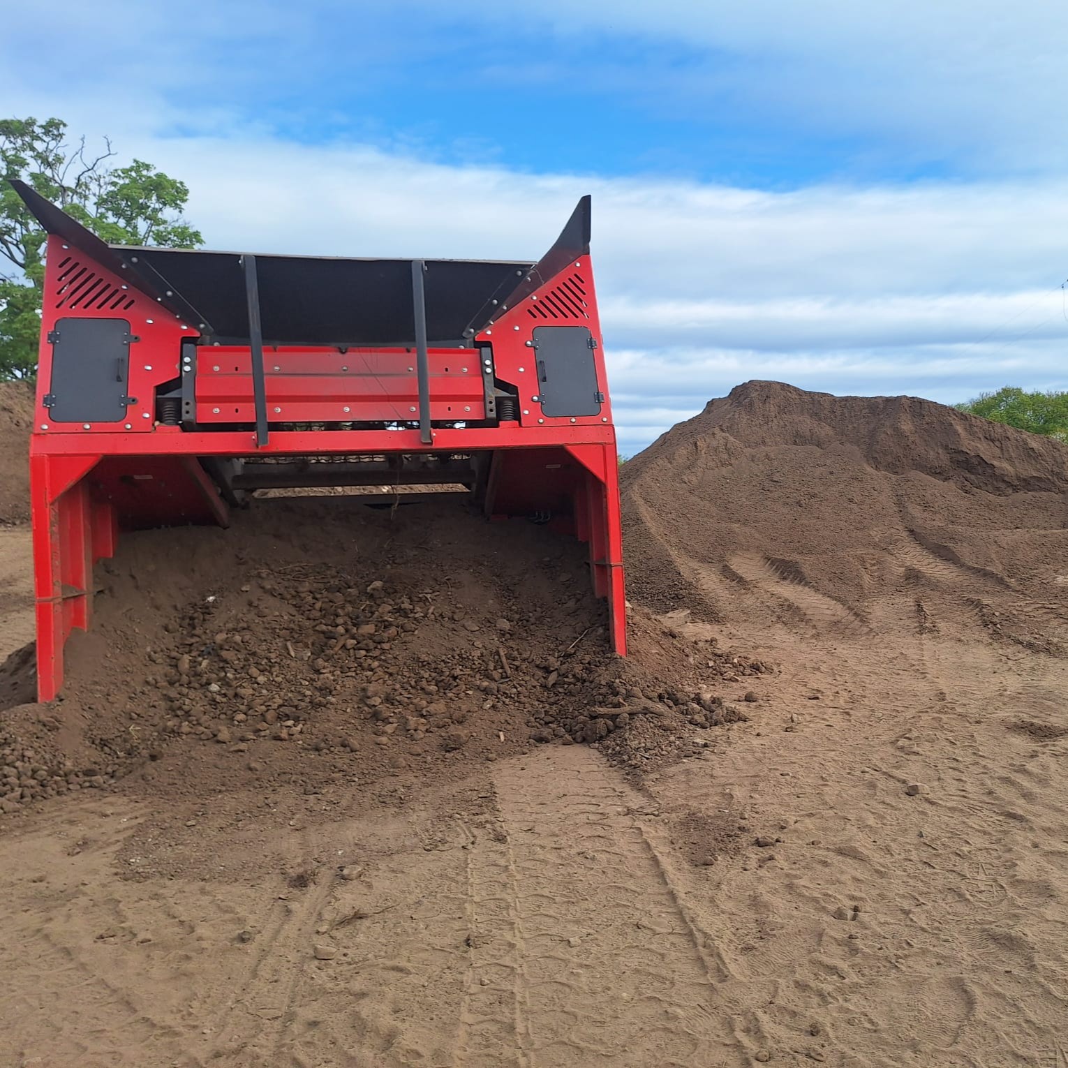 Top soil and screener
